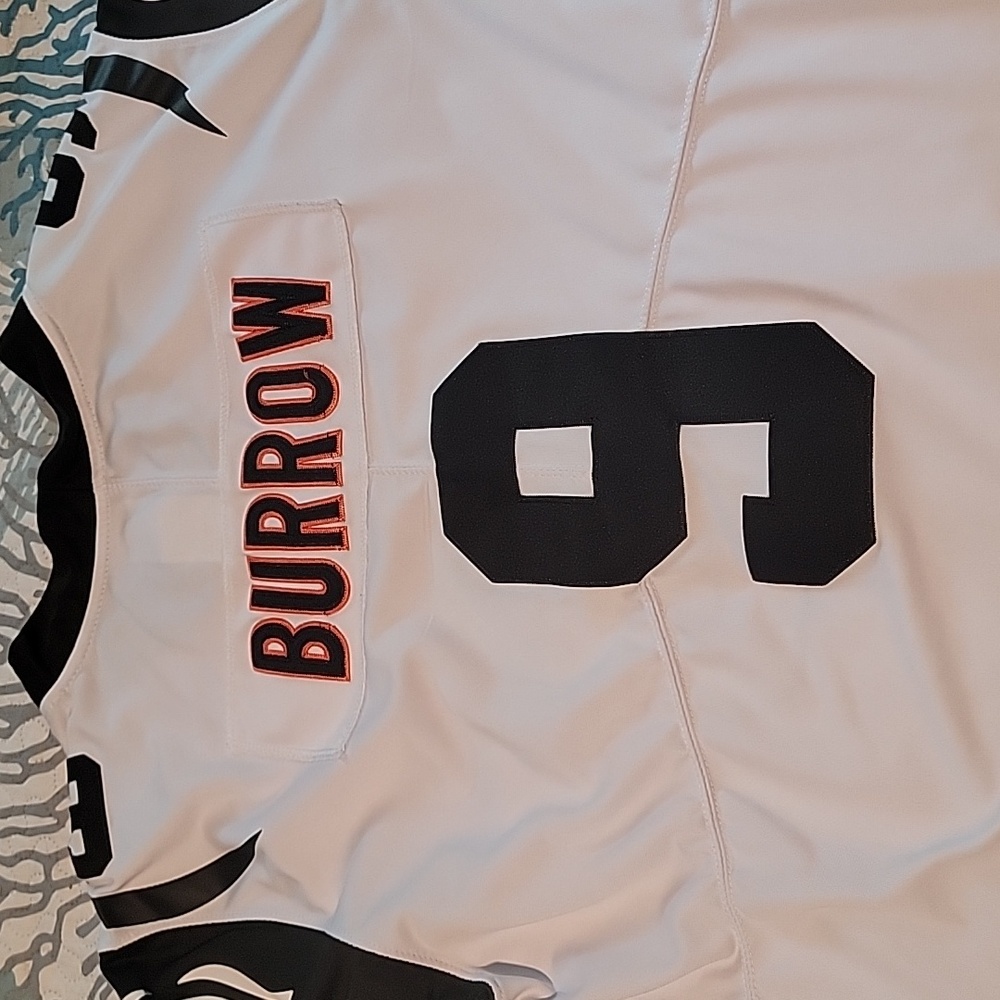 Mens XL Joe Burrow Jersey
